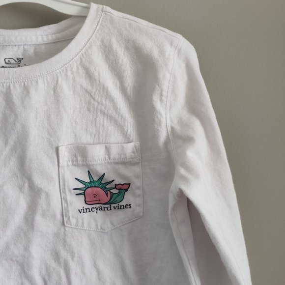 Vineyard Vines NYC Statue of Liberty Whale White Crew Long Sleeve Size Small - Picture 3 of 7
